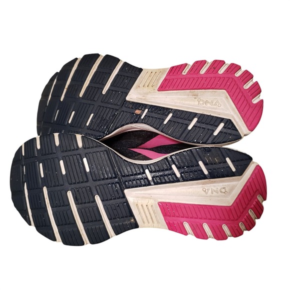 Size 7 - Brooks Signal 3 Black - 120349-1B-088 - Picture 5 of 6